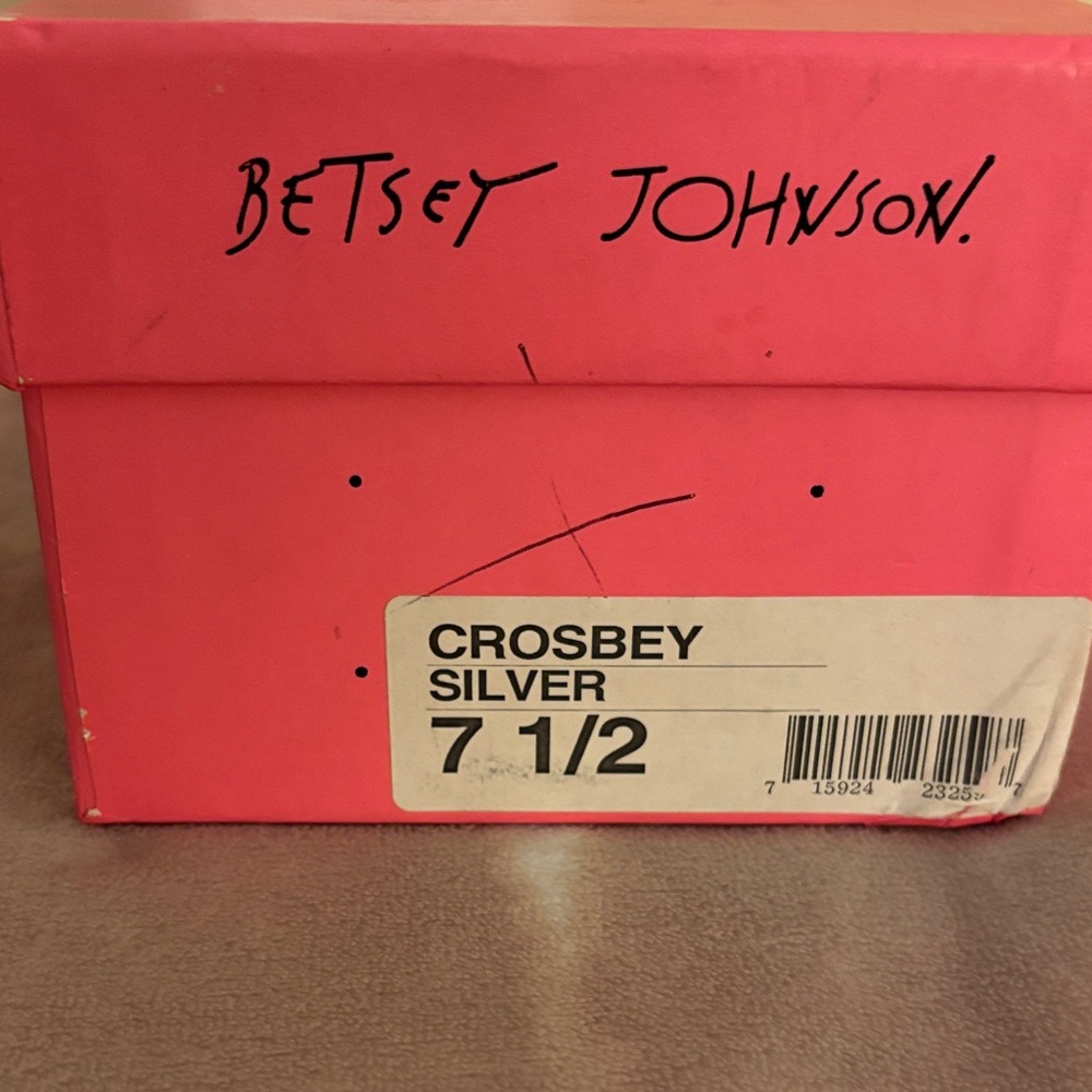 Betsey Johnson Crosbey silver glitter flats | Scalloped Edge | size 7.5 | - Picture 7 of 7